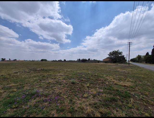 5,427M² VACANT LAND FOR SALE IN RIVERSDALE
